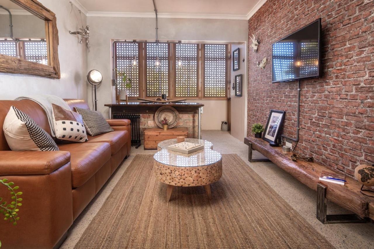 Tnt On Main Apartment Hermanus Bagian luar foto