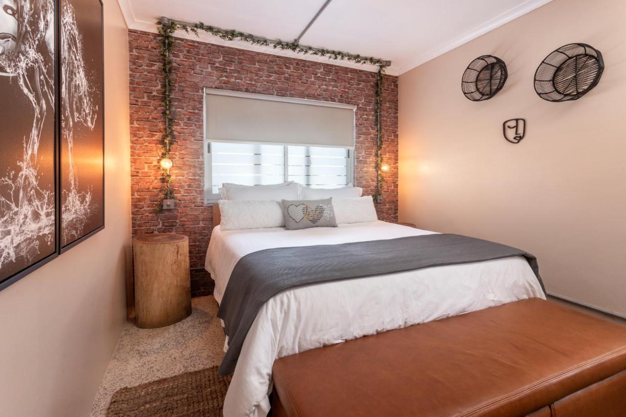 Tnt On Main Apartment Hermanus Bagian luar foto