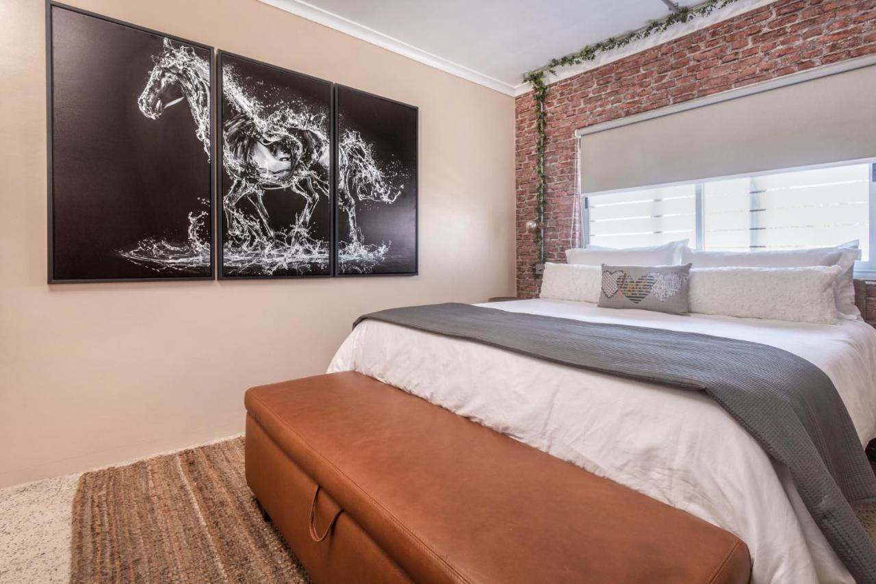 Tnt On Main Apartment Hermanus Bagian luar foto