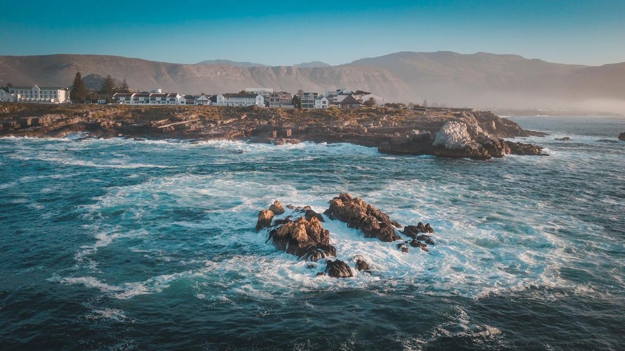 Tnt On Main Apartment Hermanus Bagian luar foto